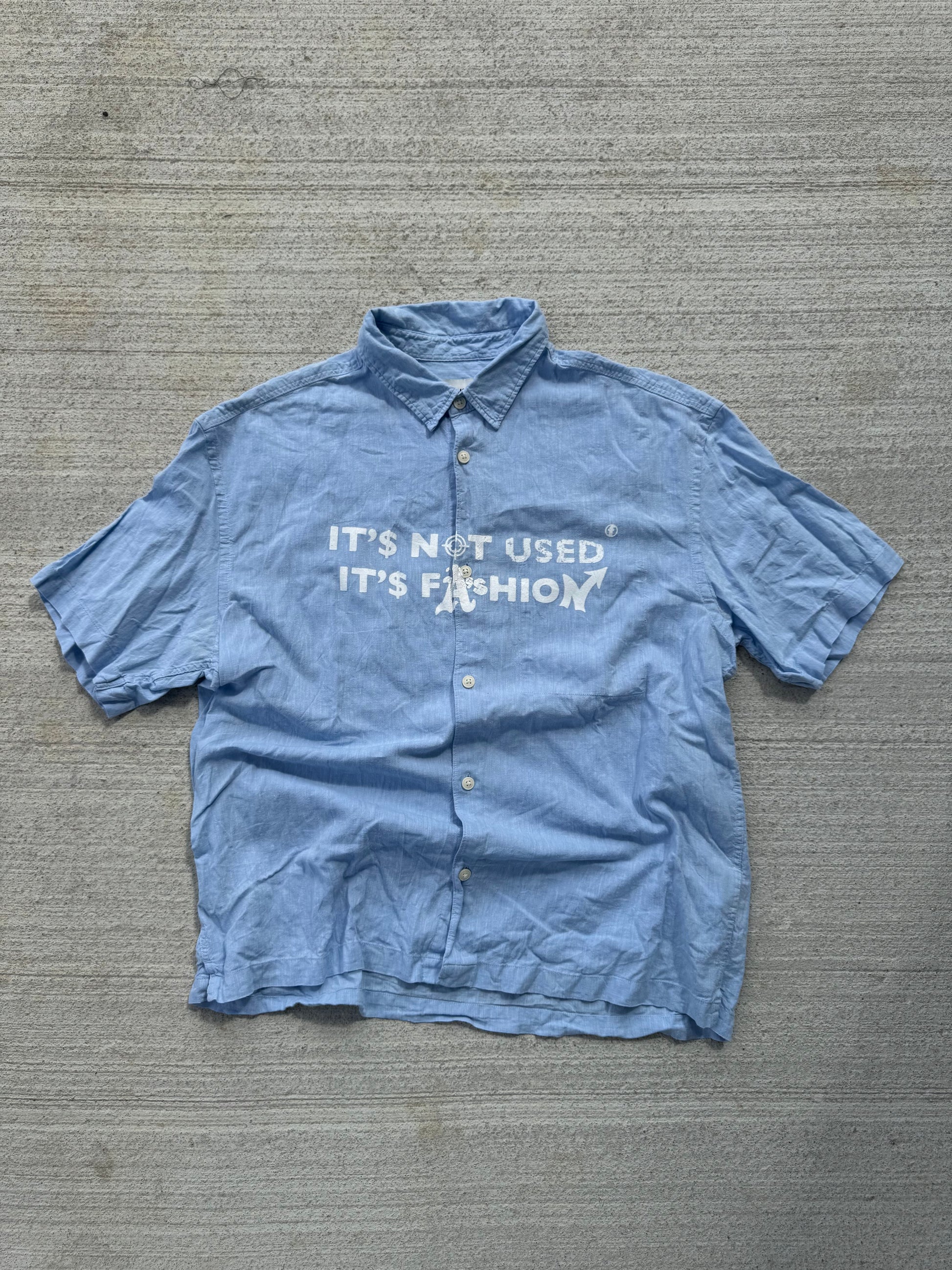 Chemise "IT'S NOT USED IT'S FASHION" (L)