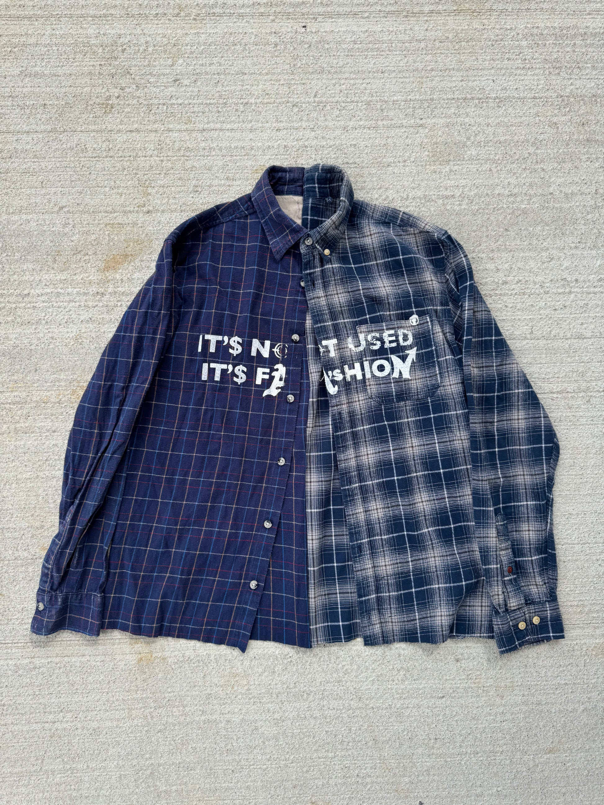 Flanelle Bicolore "IT'S NOT USED IT'S FASHION" (L)