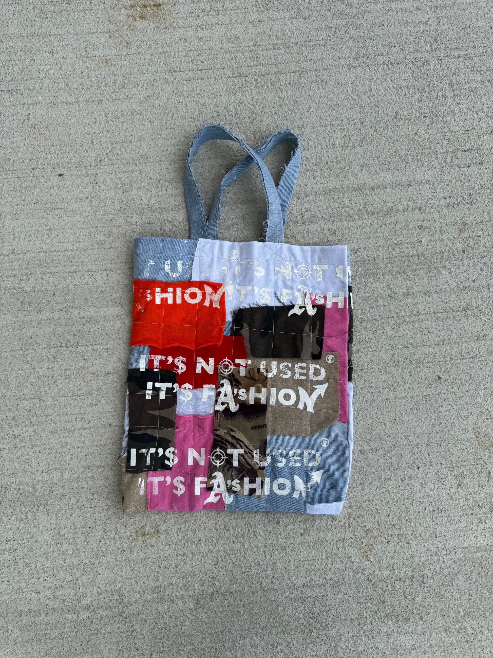 Tote bag "IT'S NOT USED IT'S FASHION"